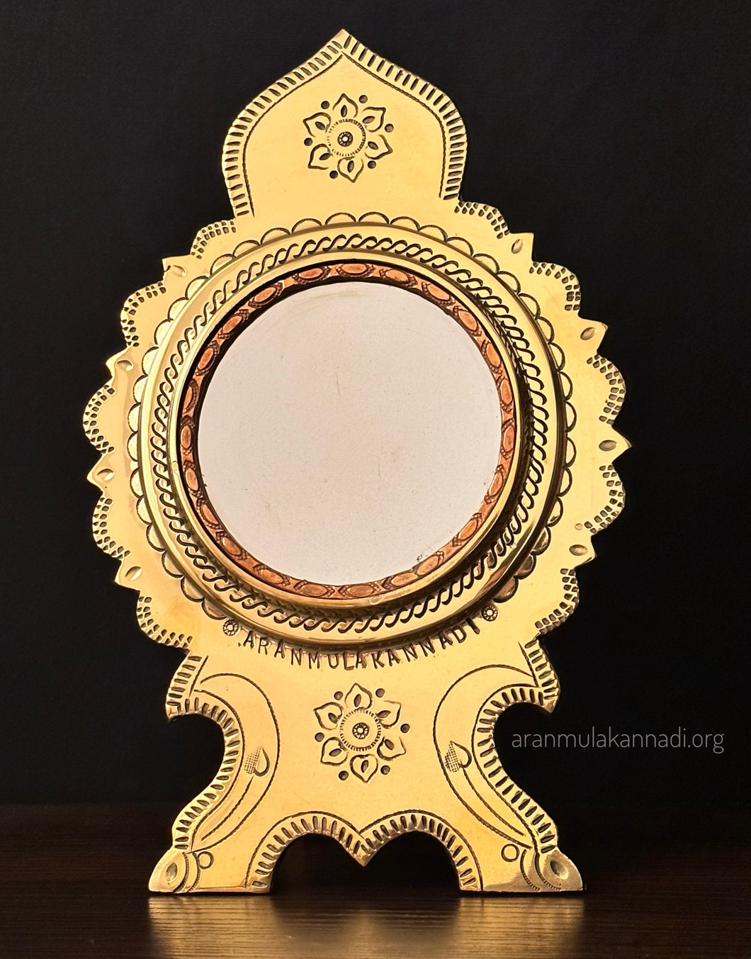 Aranmula Kannadi AM22303