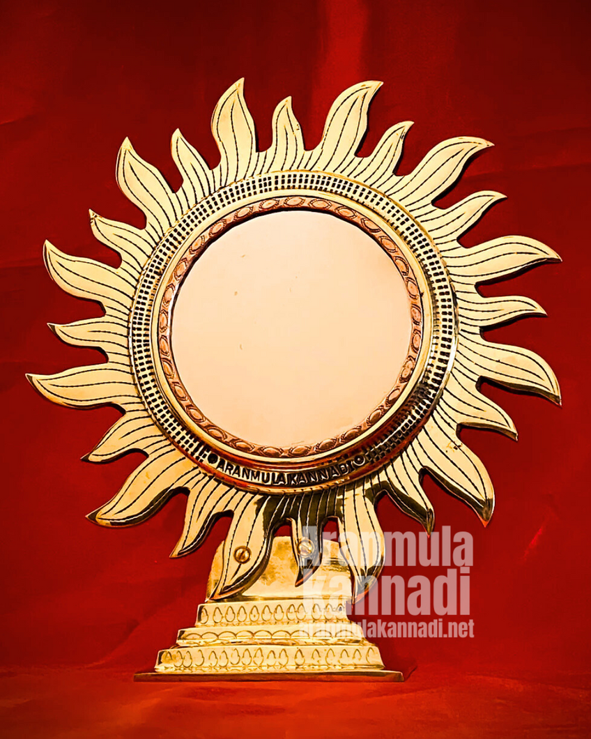 Aranmula Kannadi AM31143