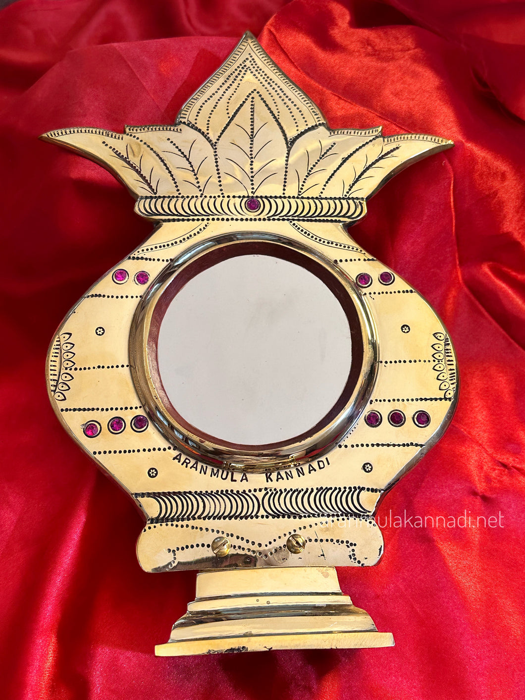 Aranmula Kannadi AM31360