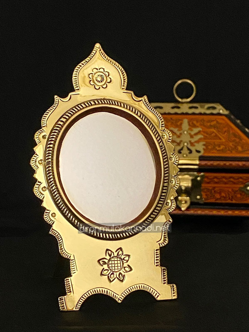 Aranmula Kannadi AMS2404